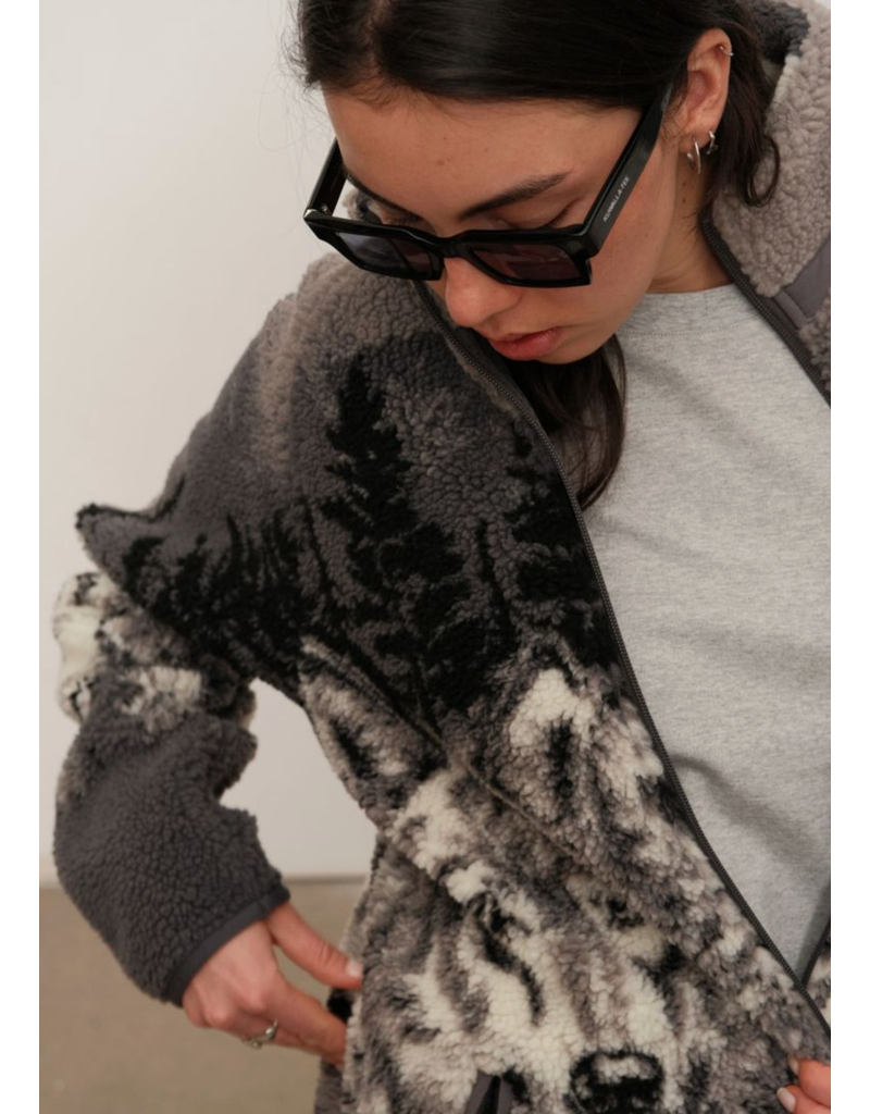 Kuwalla Printed Sherpa Fleece-Wolf Pack