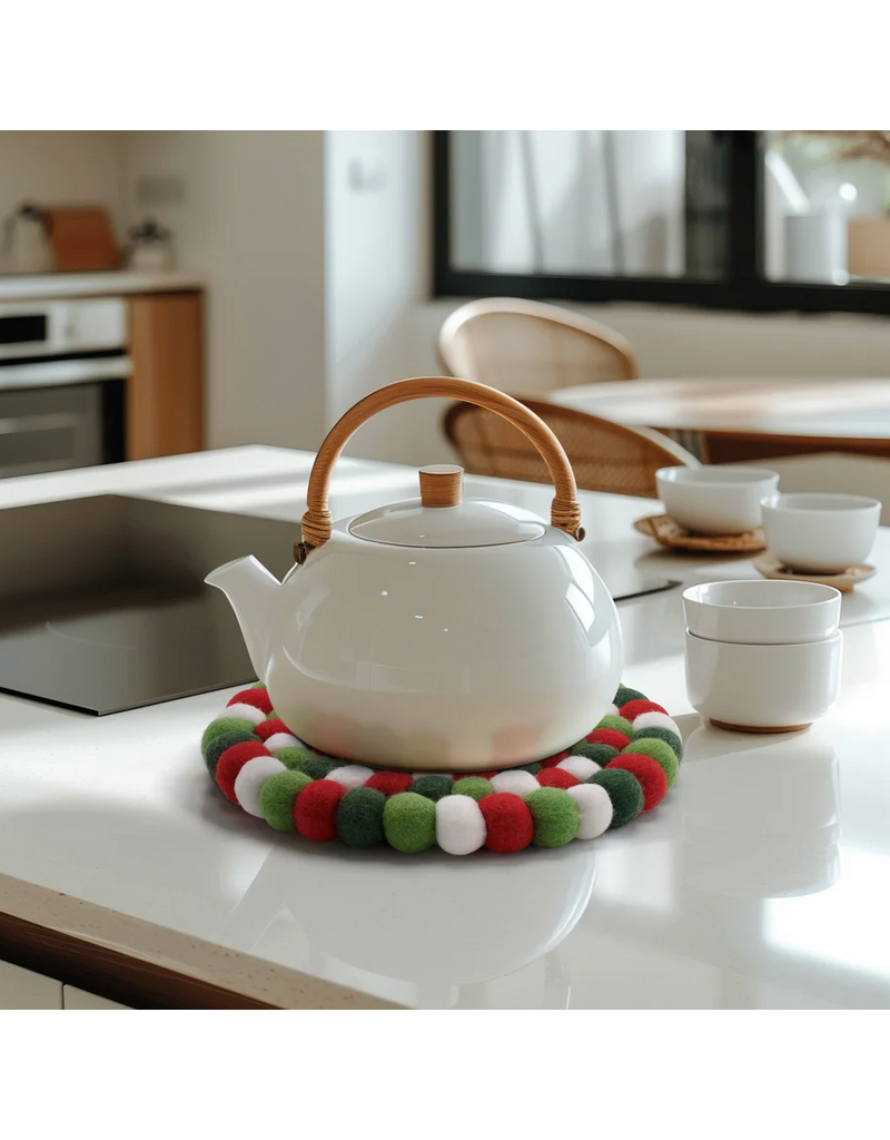 MODWOOL MODWOOL Felt Ball Round 8" Trivet - Red/White/Green