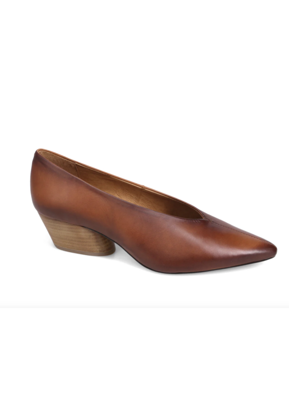 Miz Mooz Holly-Brown