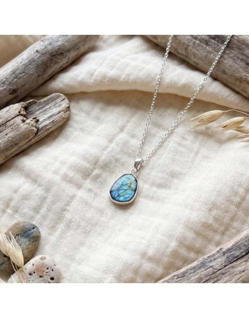 Elizabeth Burry Poco Necklace