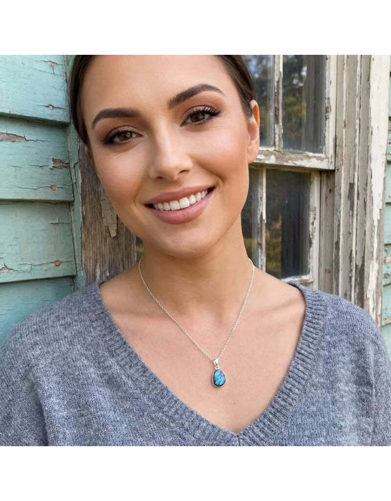Elizabeth Burry Poco Necklace