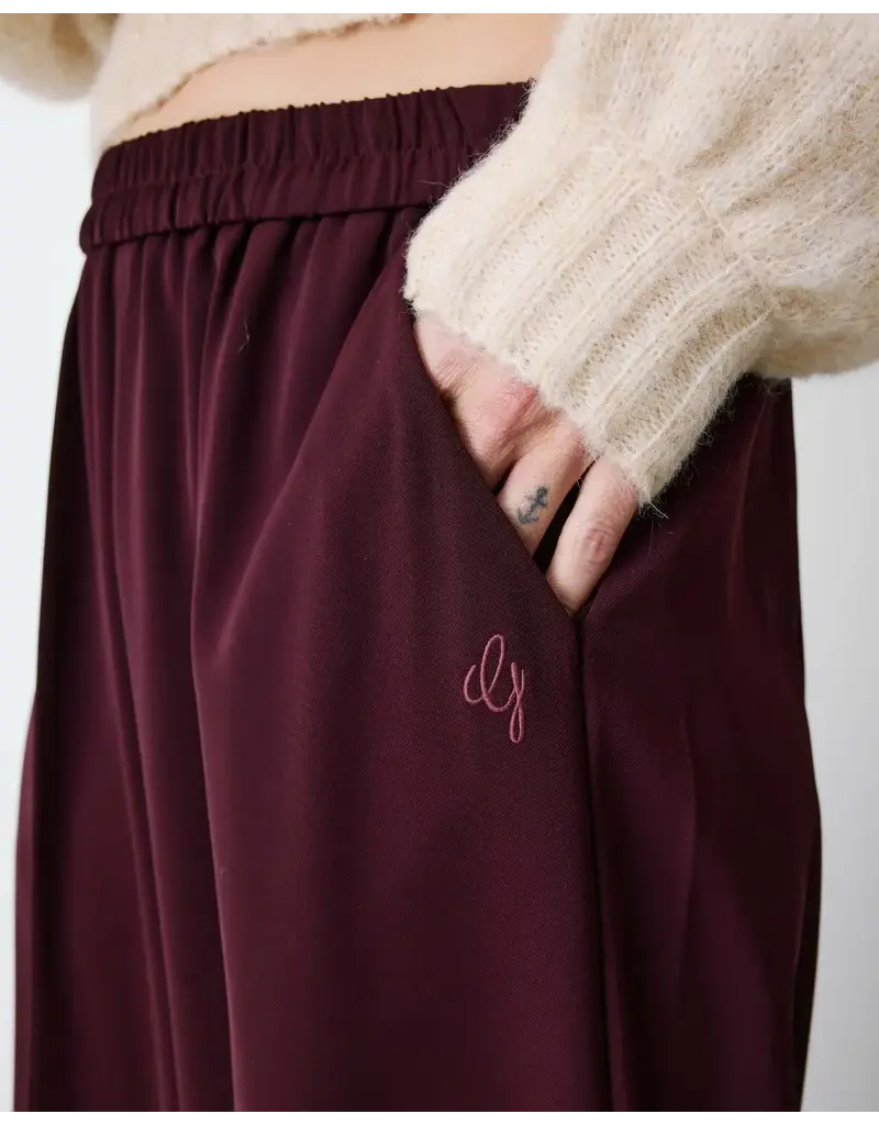 Grace&Milo Noblesse Pants-Aubergine-O/S
