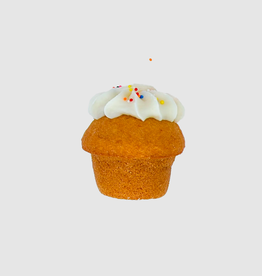 Bosco and Roxy's Cookie - Bosco and Roxy's Vanilla Medium Cupcake 1pc.