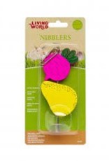 Living World Nibblers Wood Chew - Beet & Pear on Stick