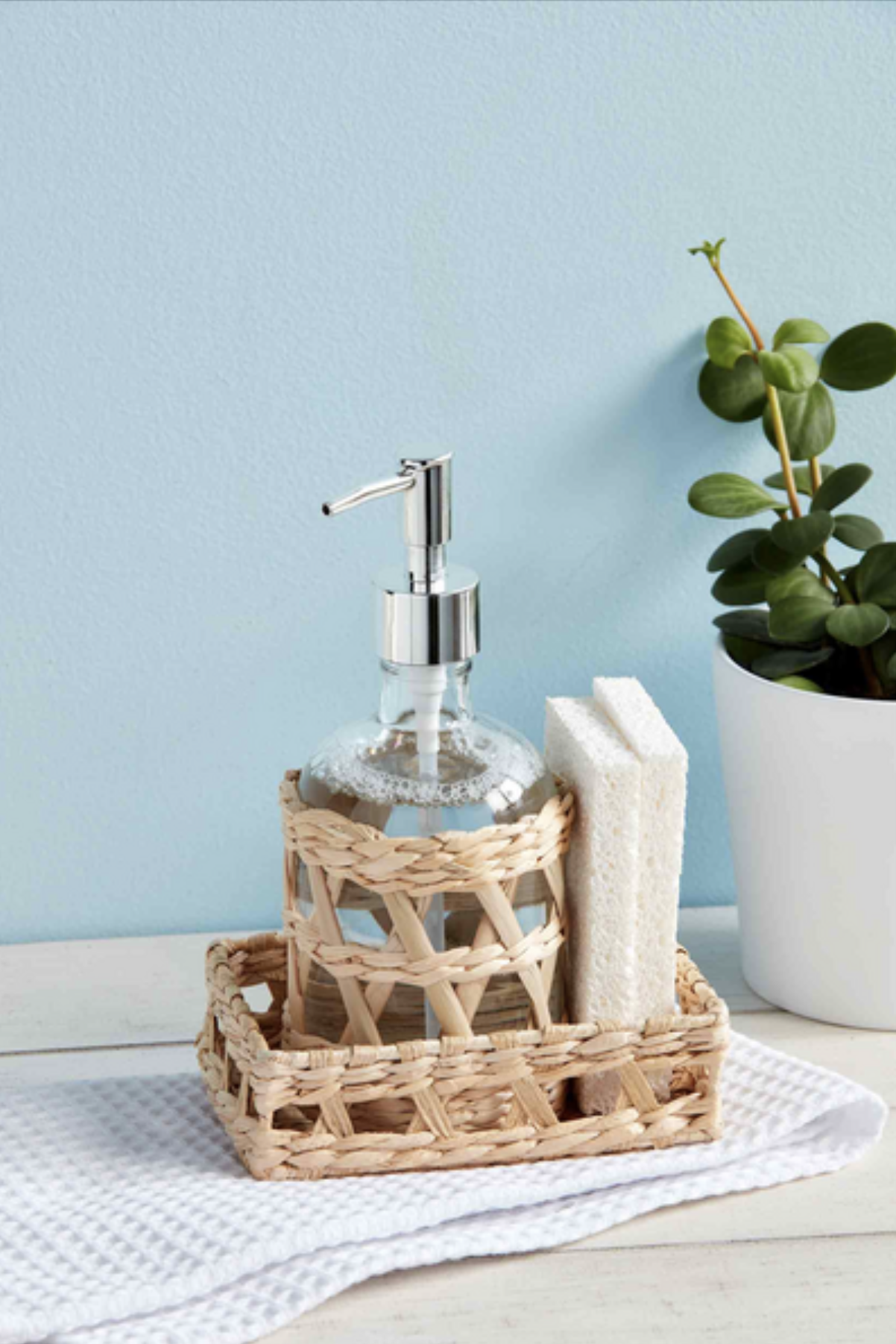 Mud Pie Woven Tray and Soap Pump Set