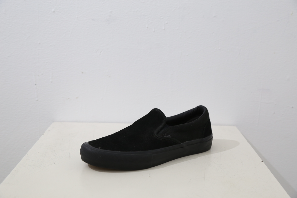 vans slip on pro shoes blackout
