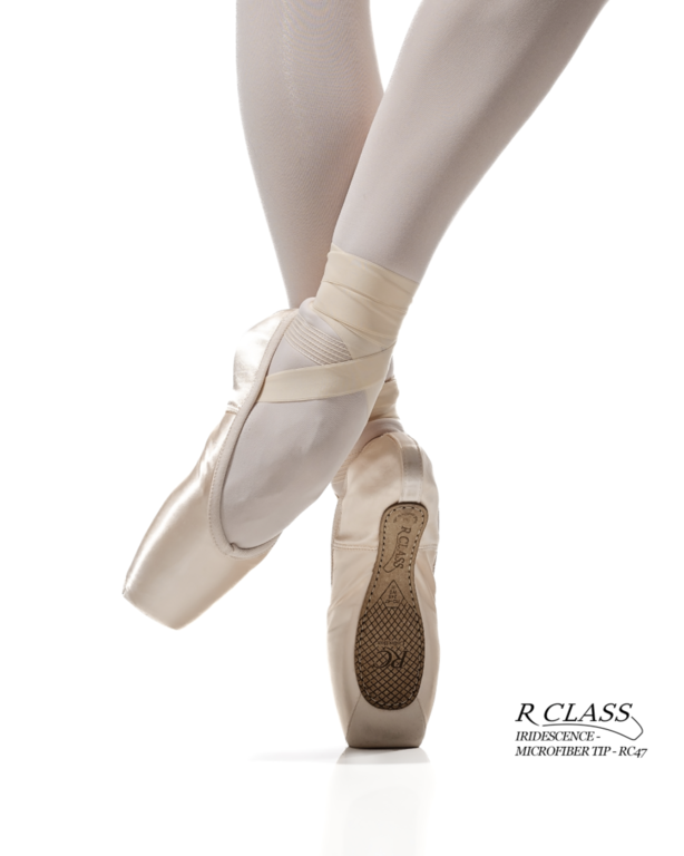 R Class R Class RC40 Iridescence Medium