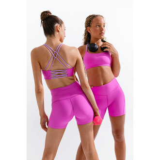 Every Turn ET Delulu Crop Top Every Turn ET Delulu Crop Top