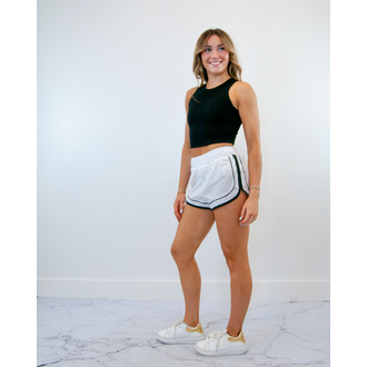 Mono B MONO Dolphin Short with Piping