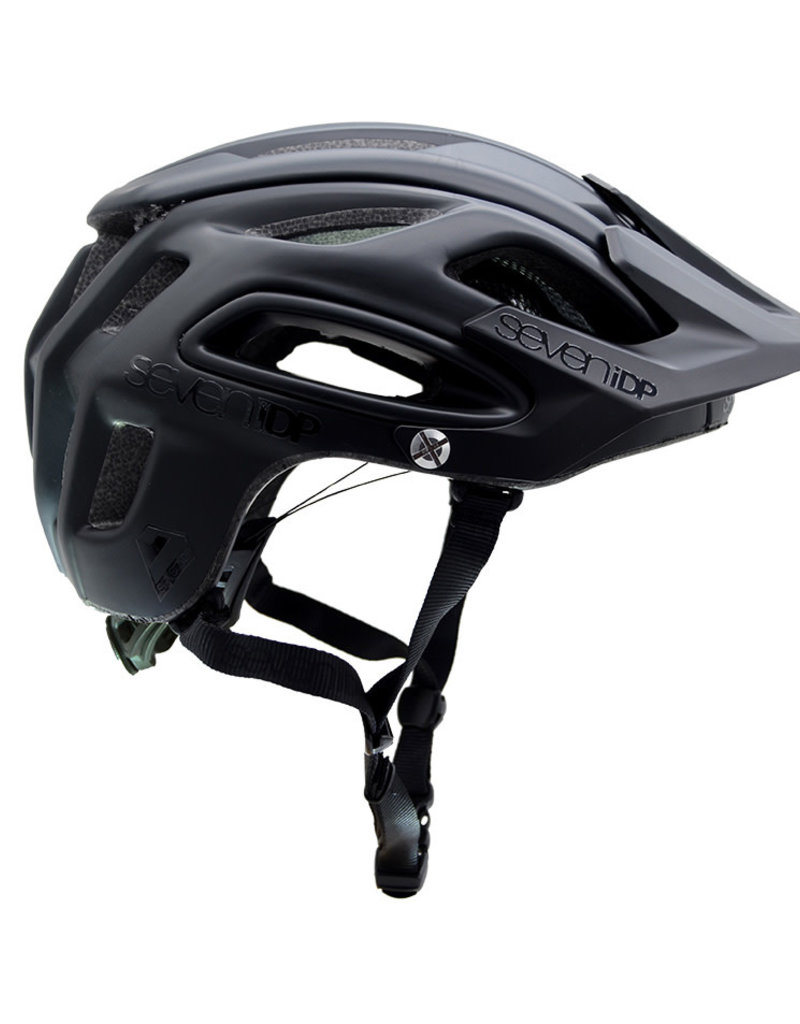 7iDP M-2 Helmet, MTB, Black M/L (55-59cm)