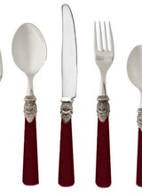 Rosanna Imports Napoleon Bordeaux 5pps<br />
Napoleon Flatware collection<br />
Material: 18/10 Stainless steel, ABS plastic handle<br />
Dishwasher safe<br />
Not suitable for microwaves