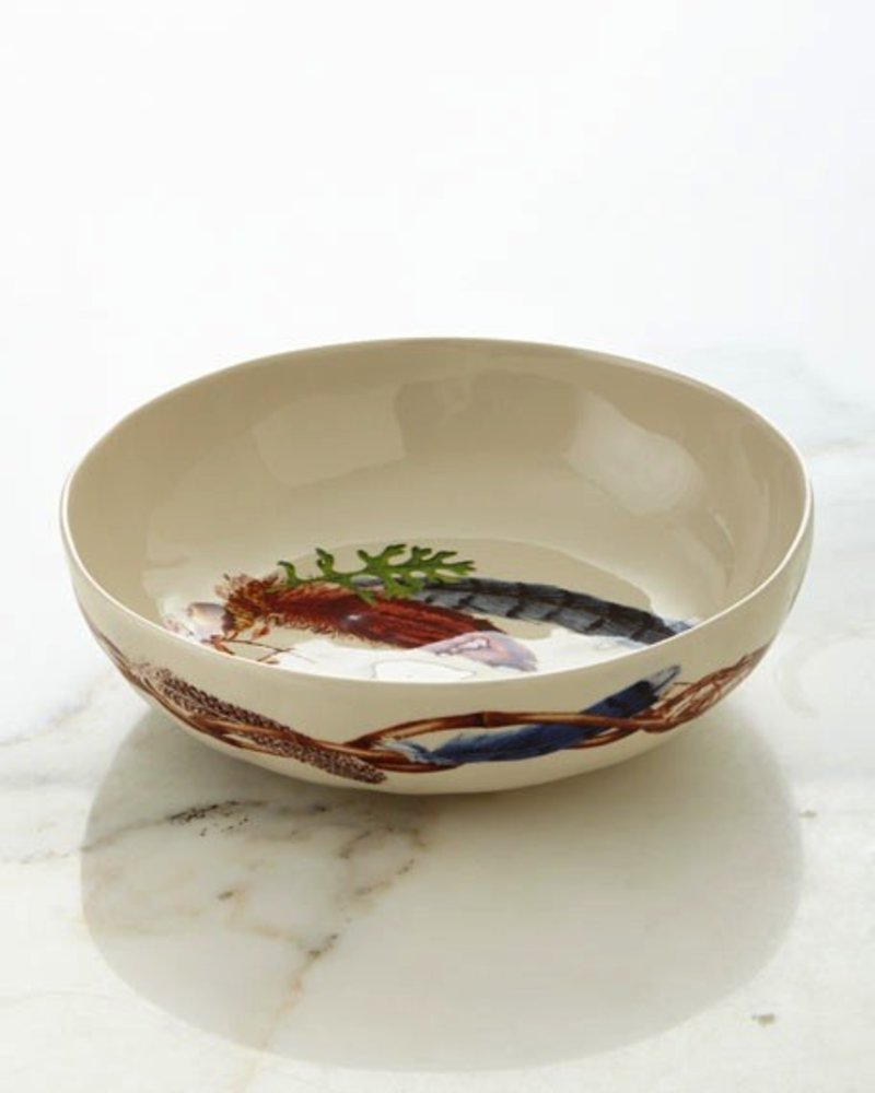 Ceramic stoneware bowl.<br />
8.5"Dia. x 2.5"T; holds 1 quart.<br />
Dishwasher, microwave, and oven safe.<br />
Made in Portugal.