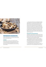 How to Forage for Mushrooms Without Dying
