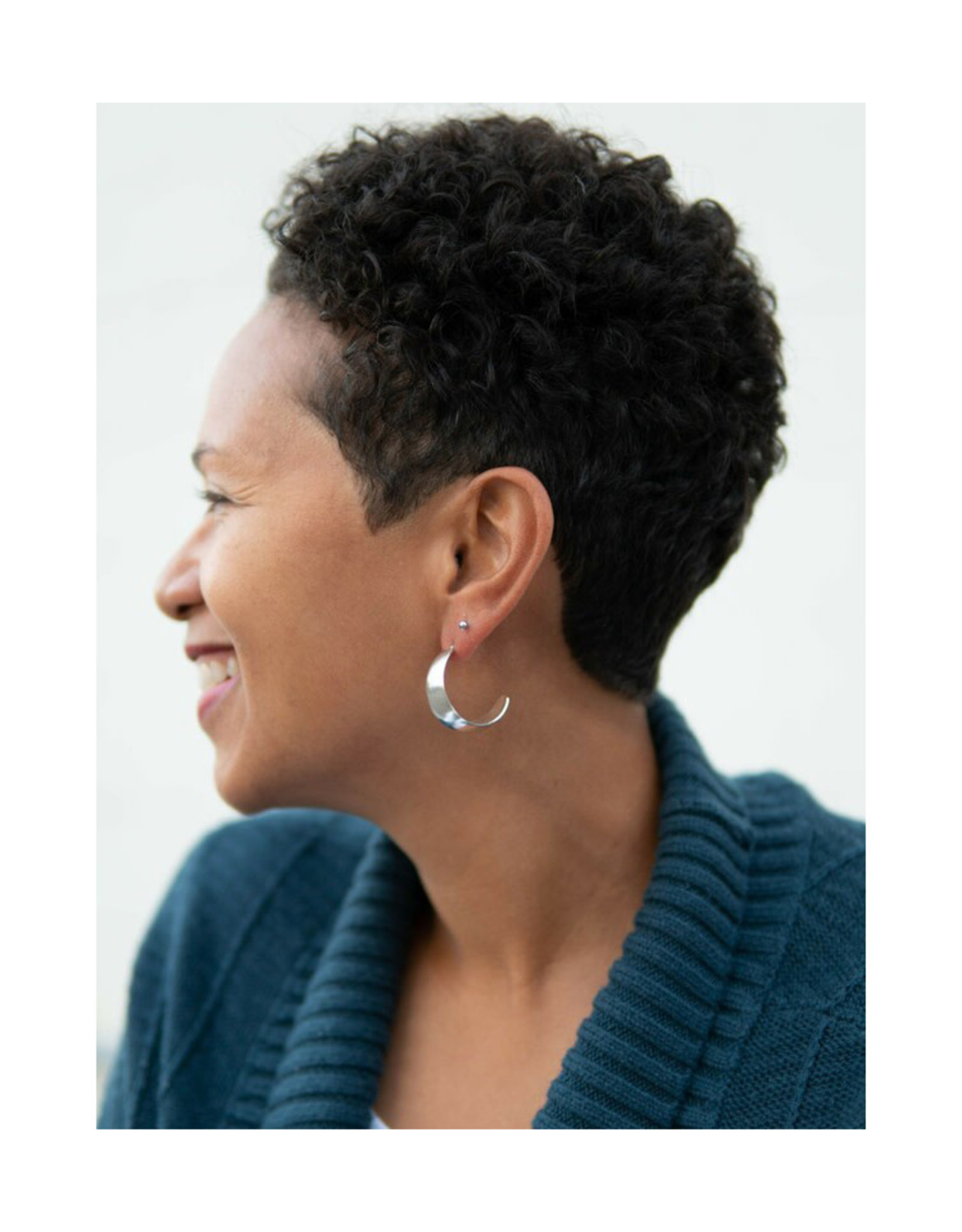 Vintage Rounded Hoop Earrings - Silver