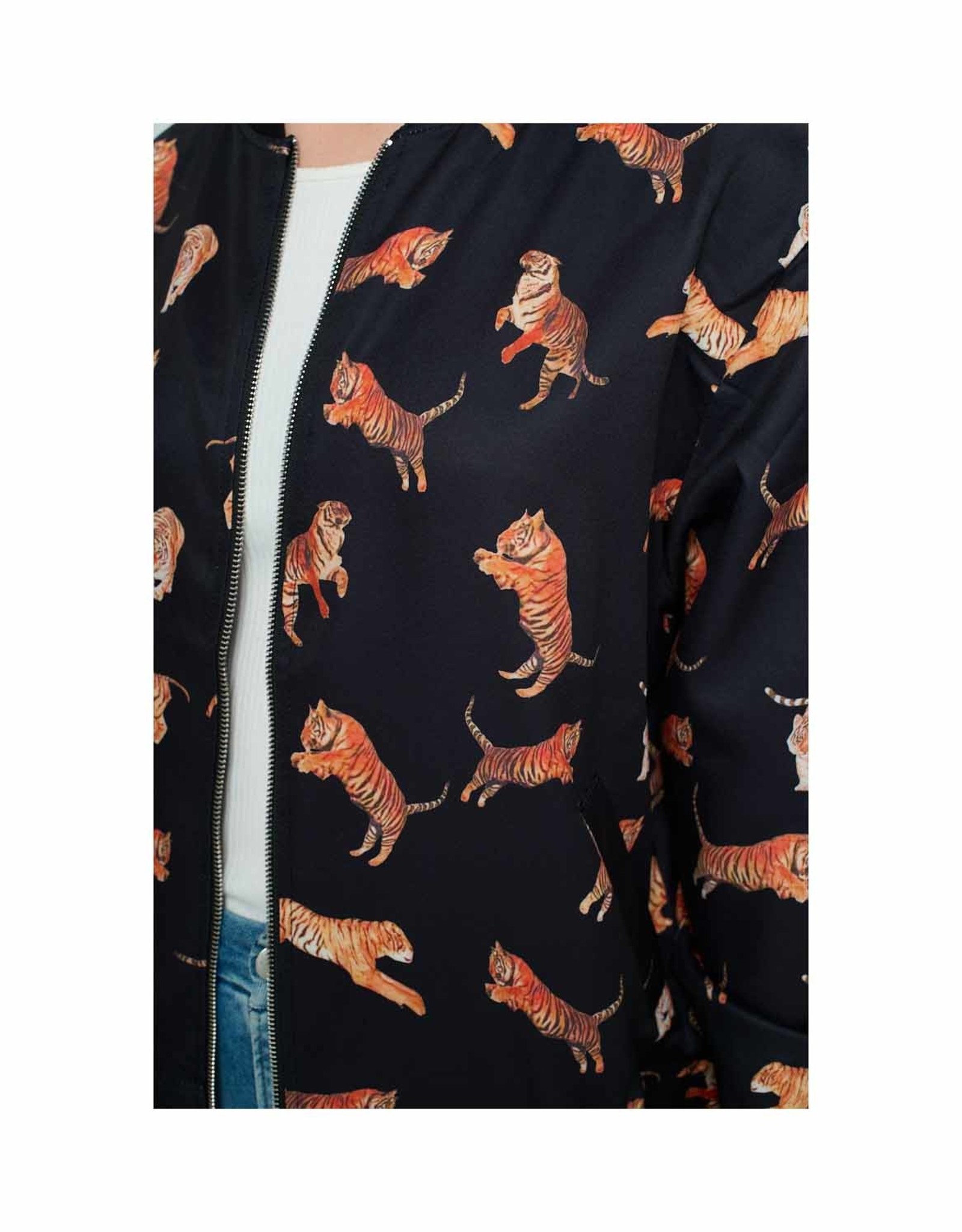 [DUCKDIVE] Tiger Leopard Bomber Jacket ★大人気★ Onitsuka Tiger México | . BOMBER JACKET. A sporty bomber