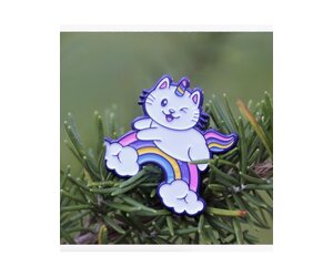 Unicorn rainbow enamel pin badge is a cute kawaii gift for her or him and  every unicorn lover. -  Nederland