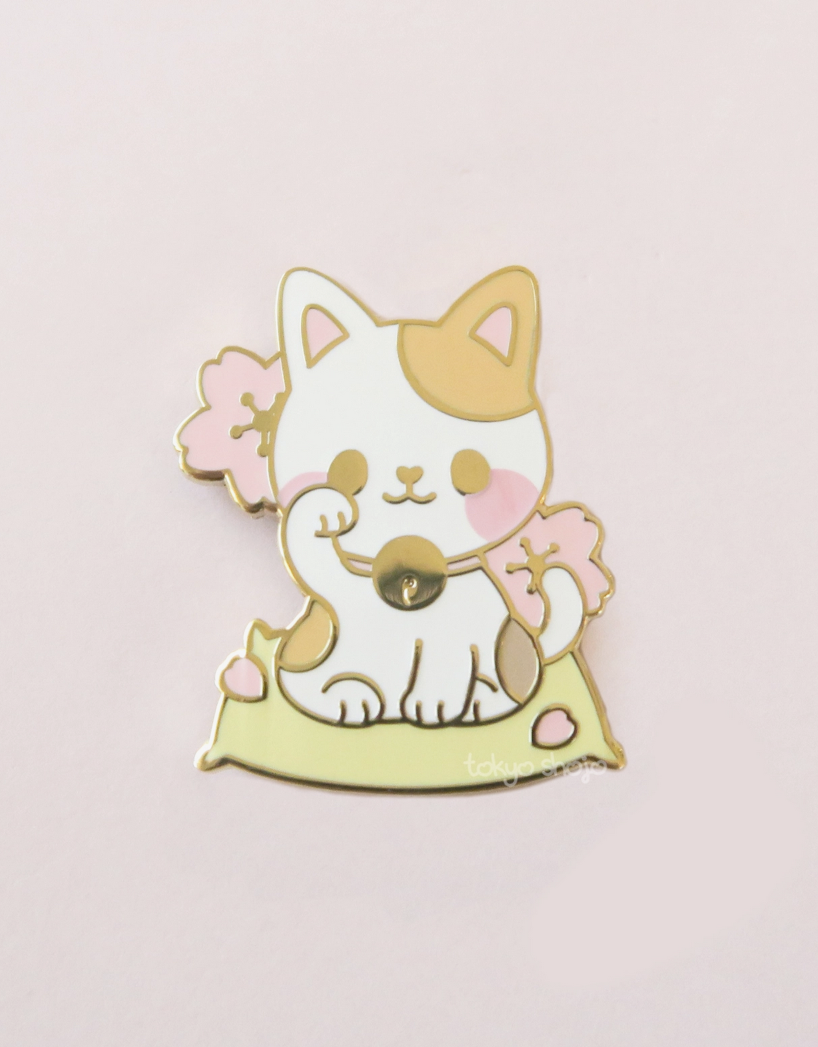 Maneki Neko Cat Pin