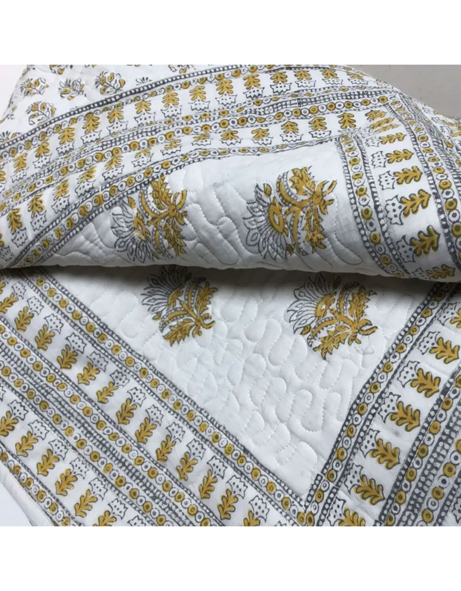 Alwar Quilted Bedspread (90X90)