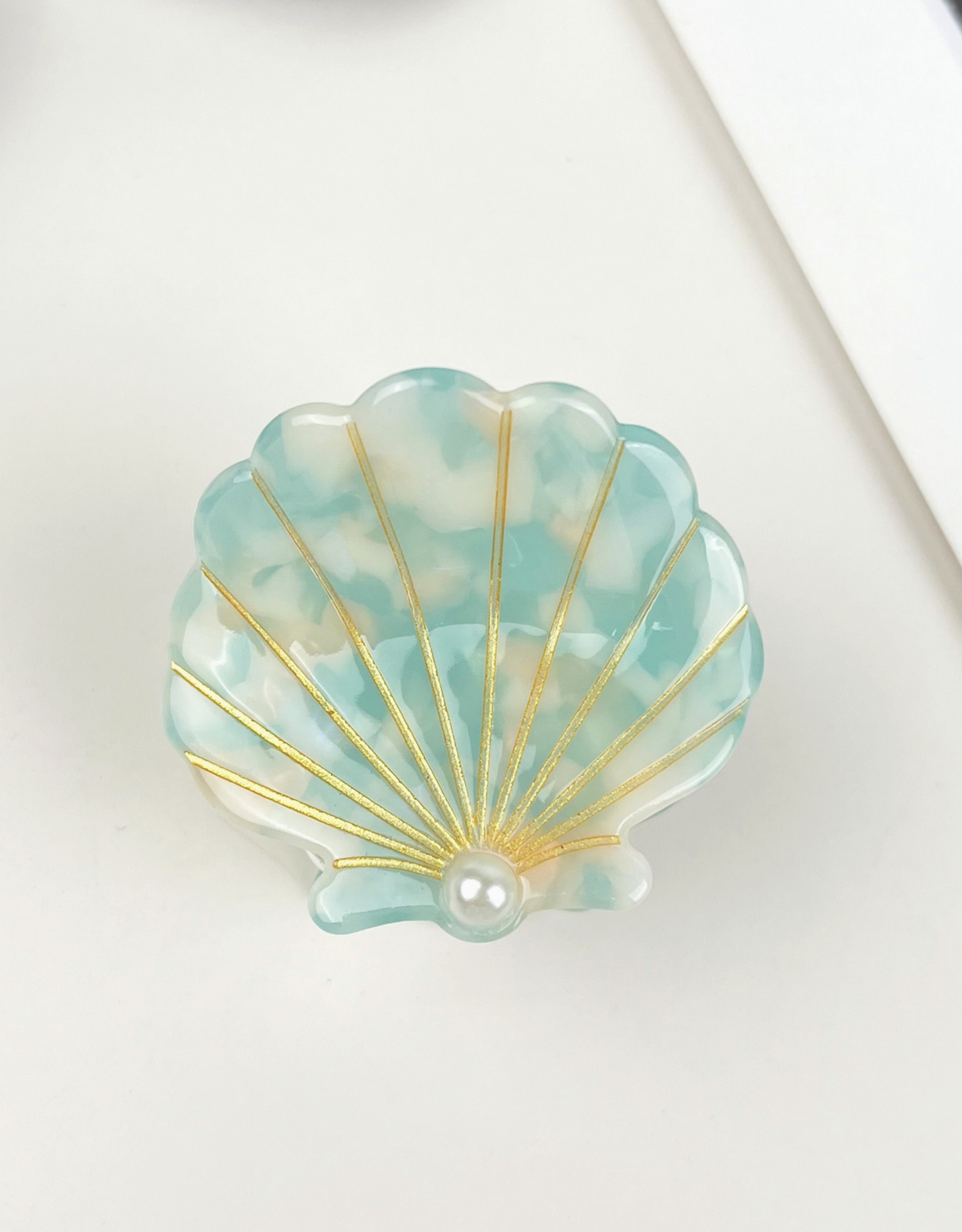 Green Pearl Shell Claw Clip