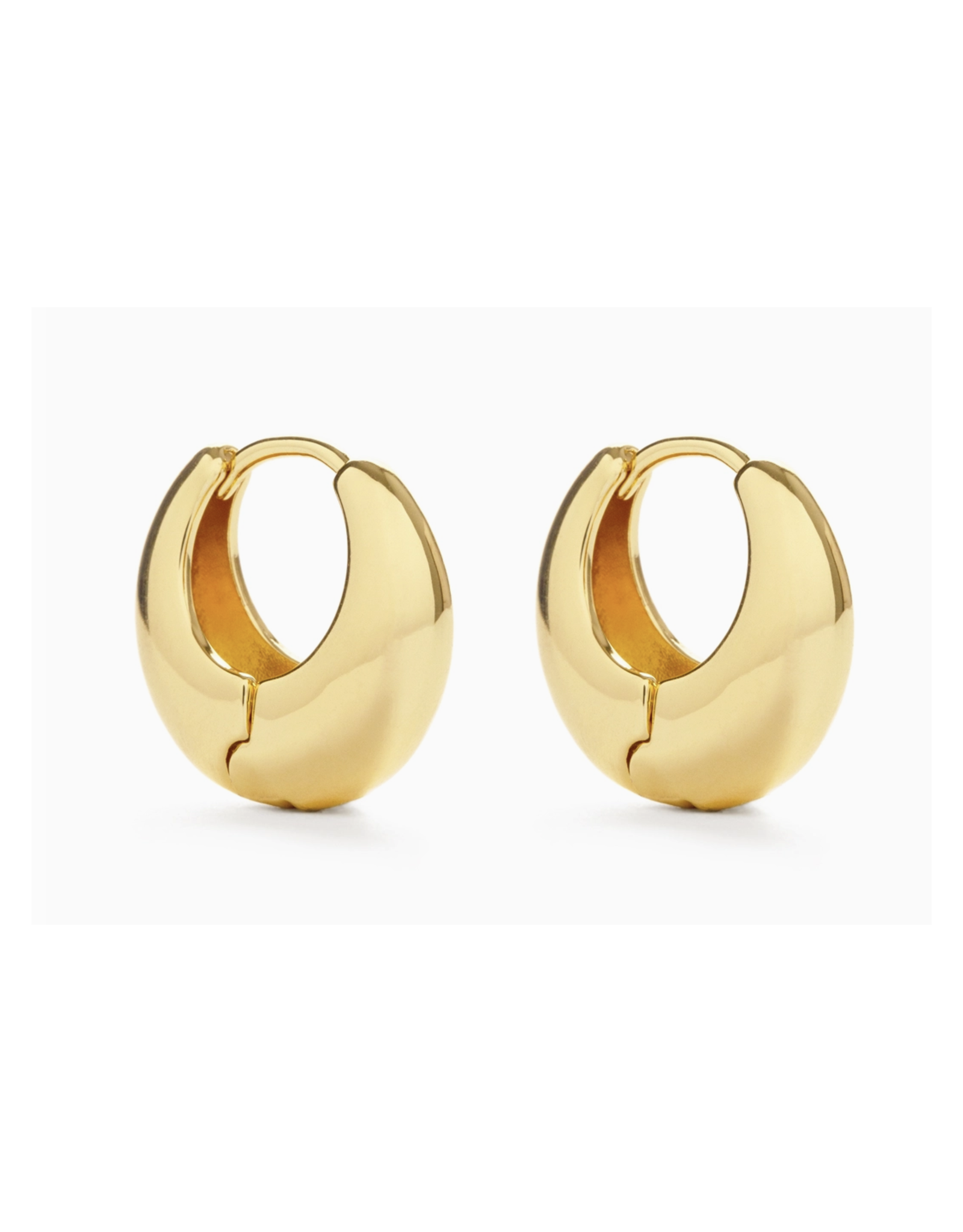 Epais Huggie Earrings