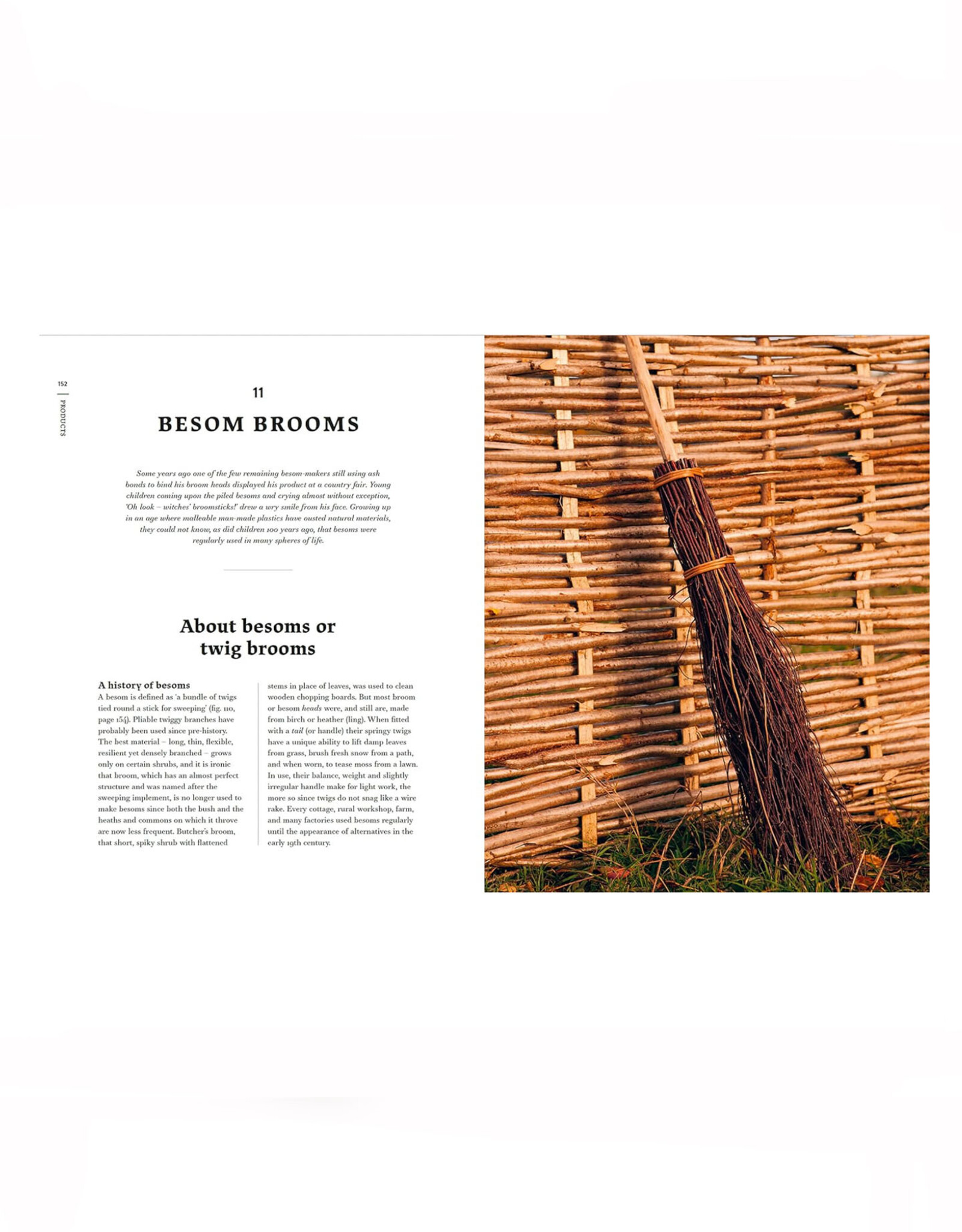 Traditional Woodland Crafts New Edition