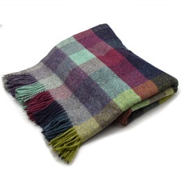 Harlequin Wool Throw Blanket - Blackcurrant