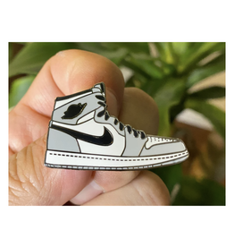 Air Jordan 1 : Smoke Grey Enamel Pin