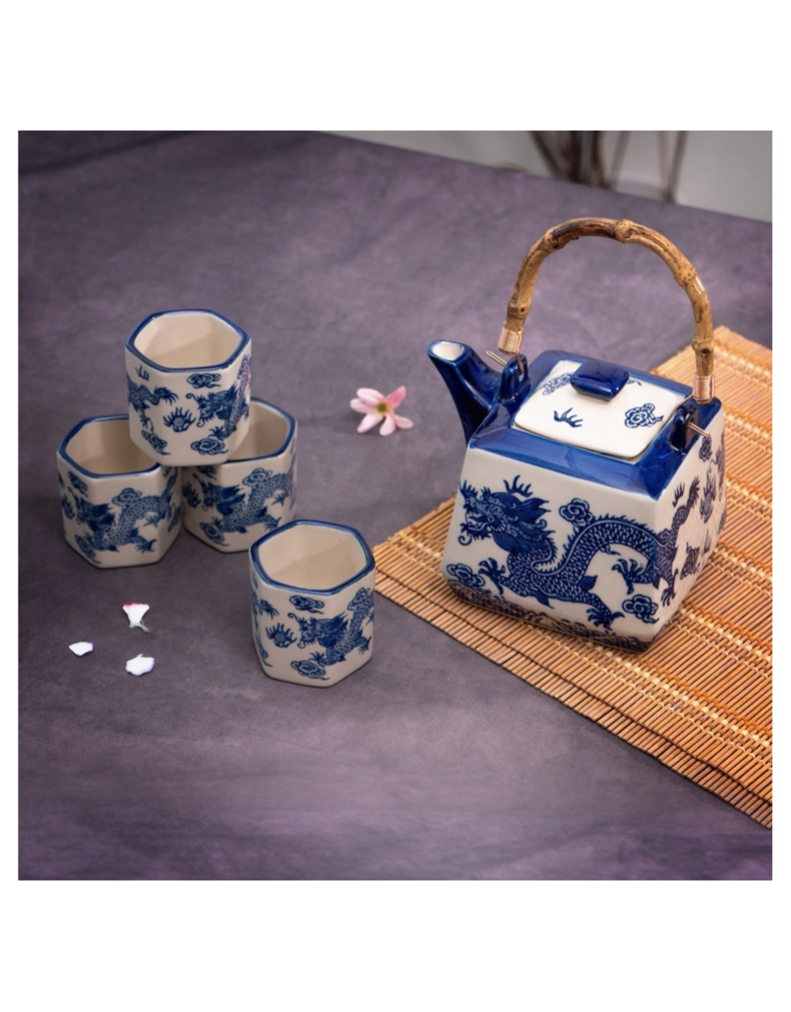 Ryu Dragon Tea Set for 4