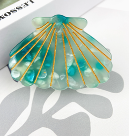 Mint Scallop Claw Clip