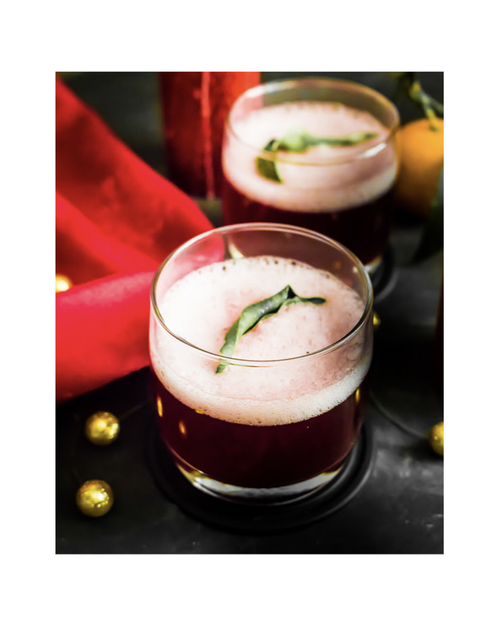 Very Merry Cocktails Deck: 50 Festive Drink Recipes