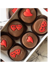 Valentine Milk Chocolate Dipped Oreo