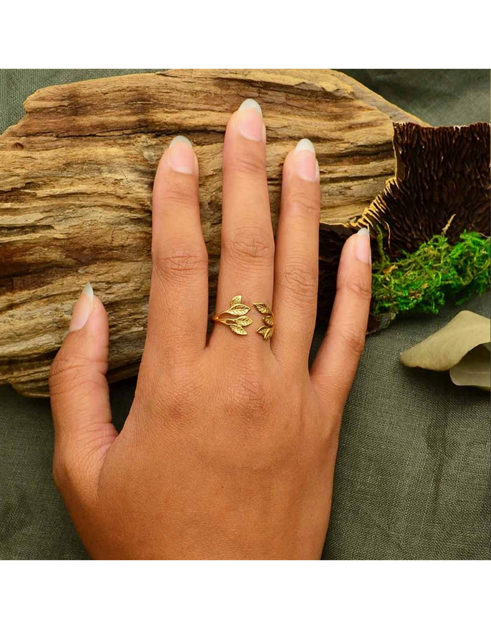 Leaf Cluster Adjustable Ring - Bronze