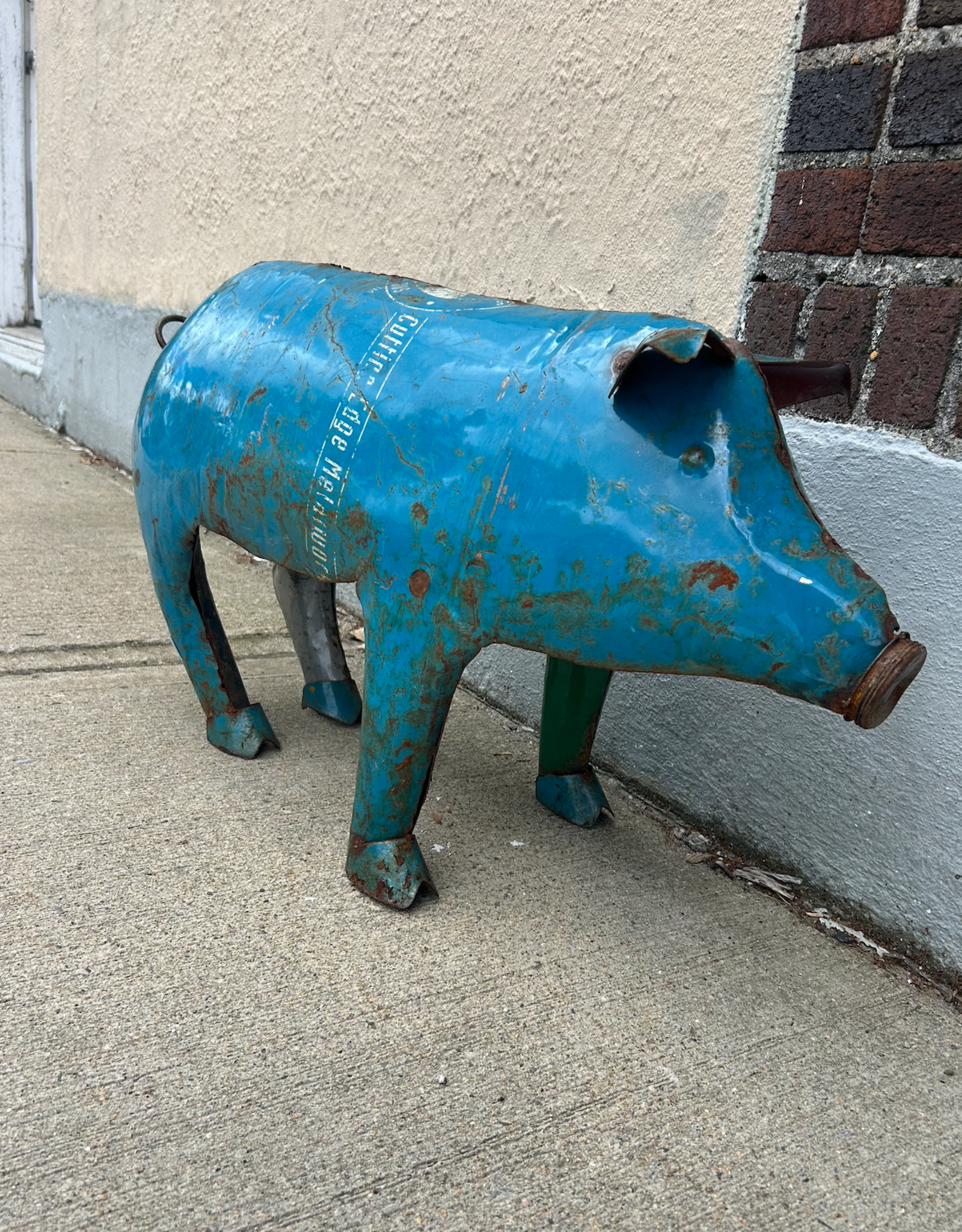 Pig - Large (CURBSIDE PICKUP ONLY)