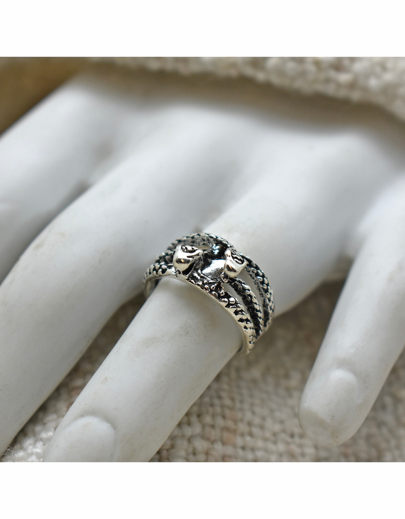 Dual Snakes Ring - Silver