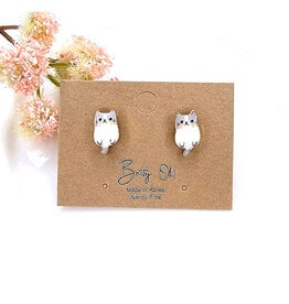 BettyOh Inc. Gray Sitting Cat Stud Earrings