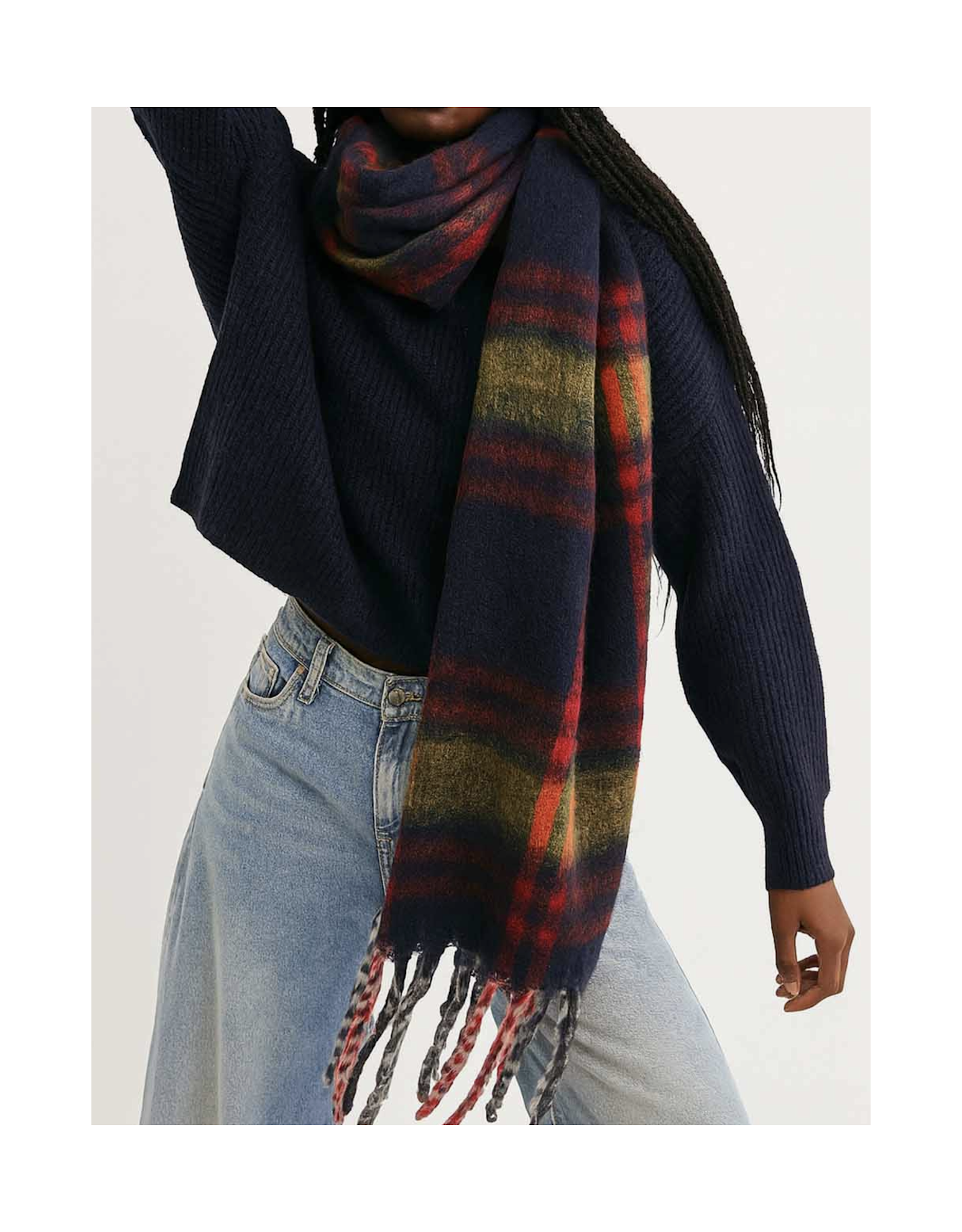 Winter Boucle Yarn Fringe Scarf - Navy