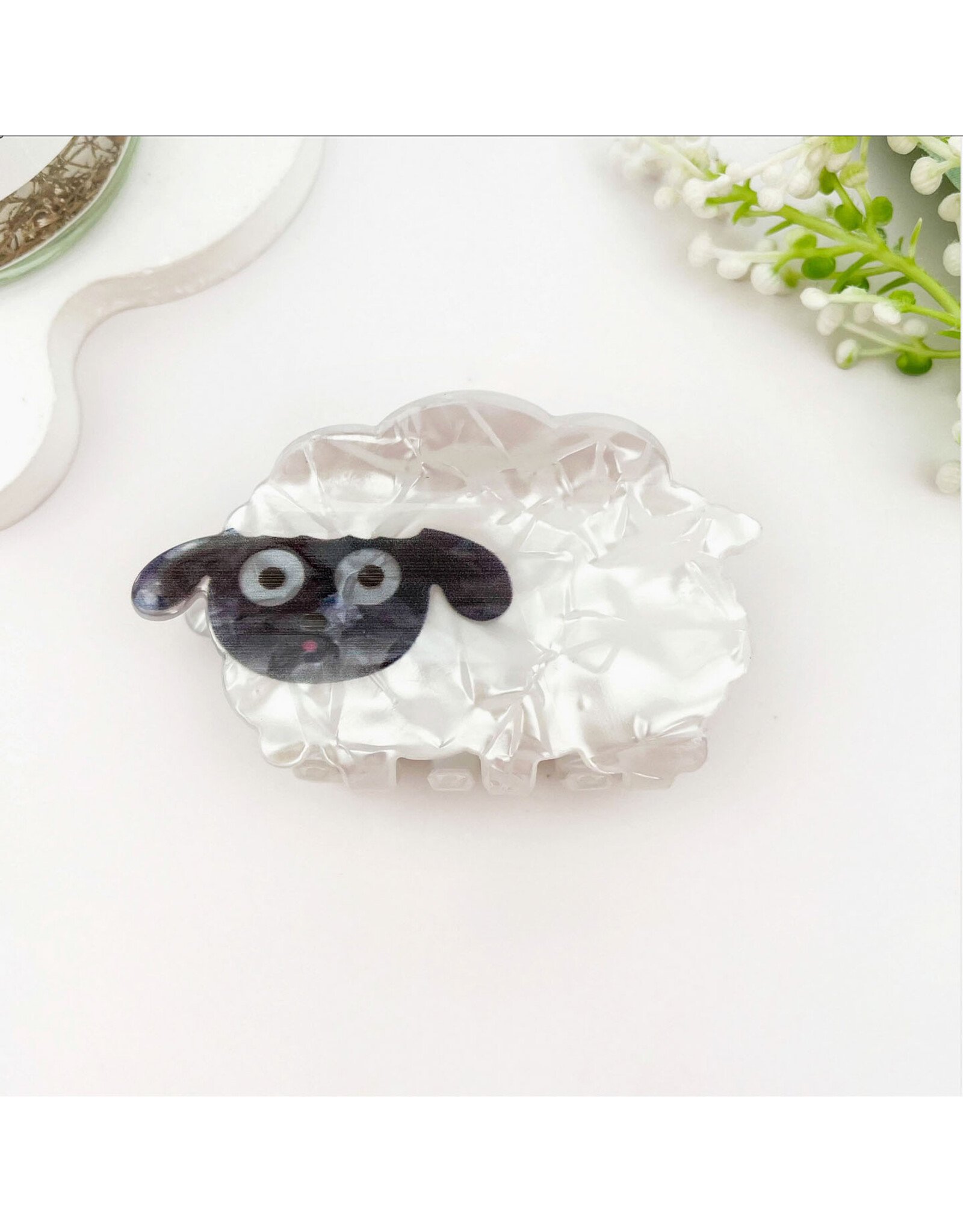White Sheep Claw Clip
