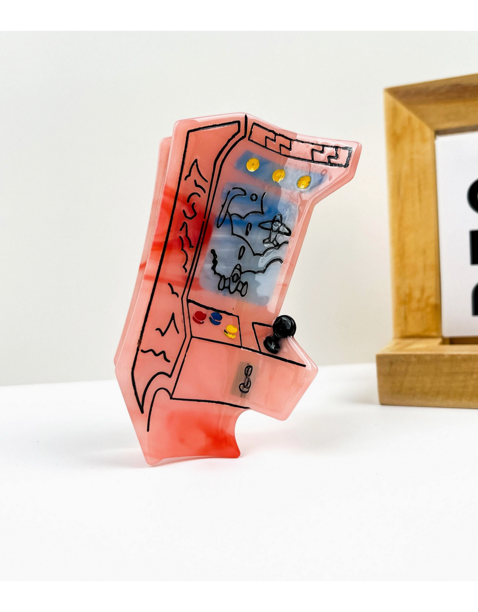 Pink Retro Arcade Game Claw Clip