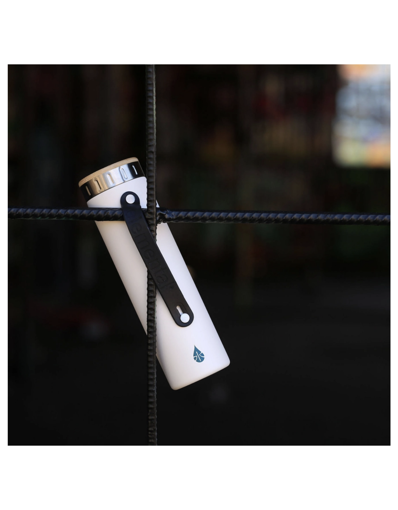 Iconic Matte White Bottle with Strap - 20 oz