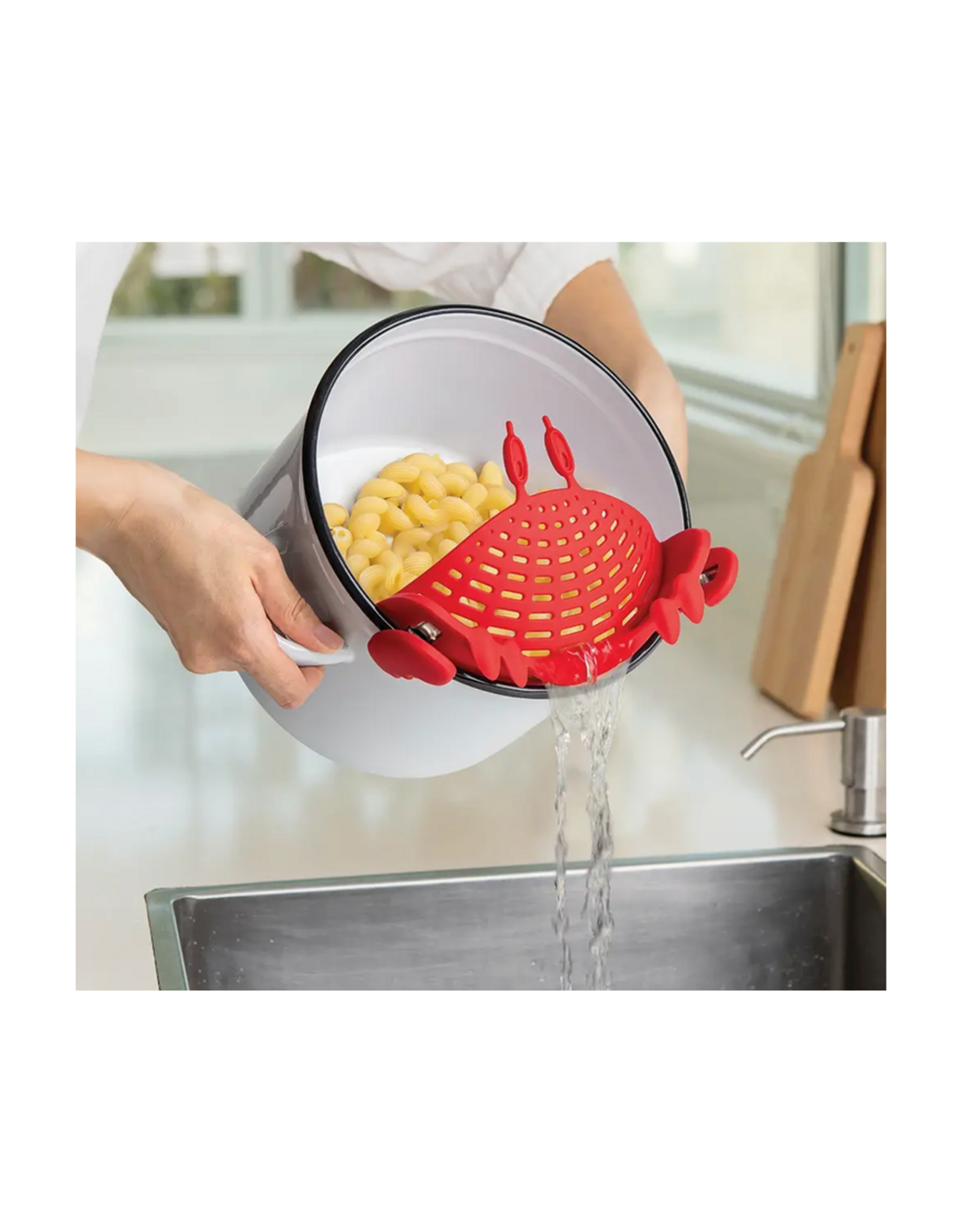 Crabby Clip-On Pasta Strainer