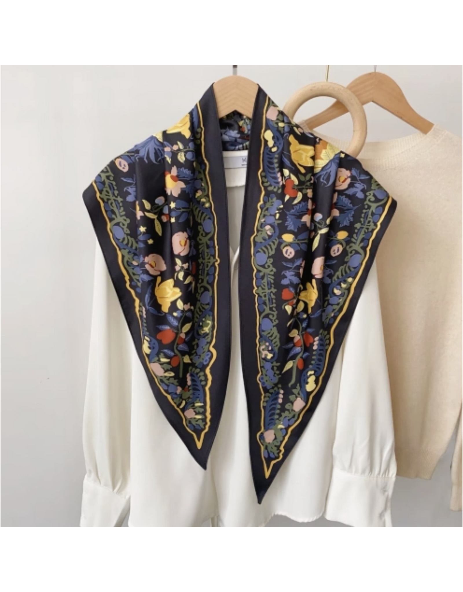 Bloom Triangle Lightweight Scarf - Black