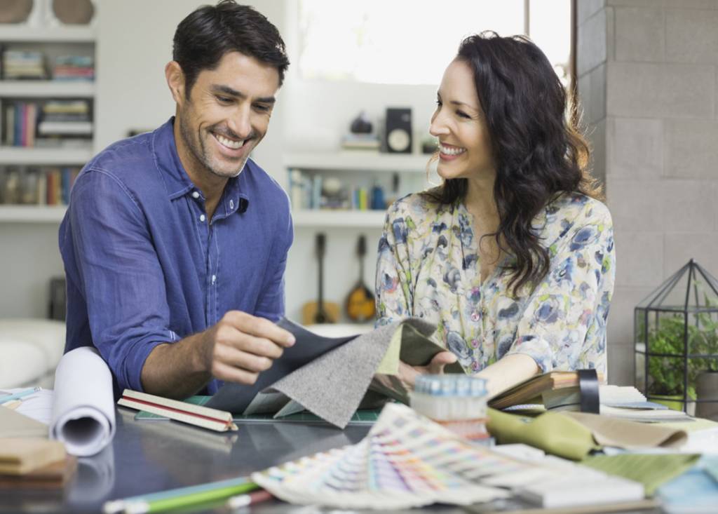 The Advantages Of Buying In-Store