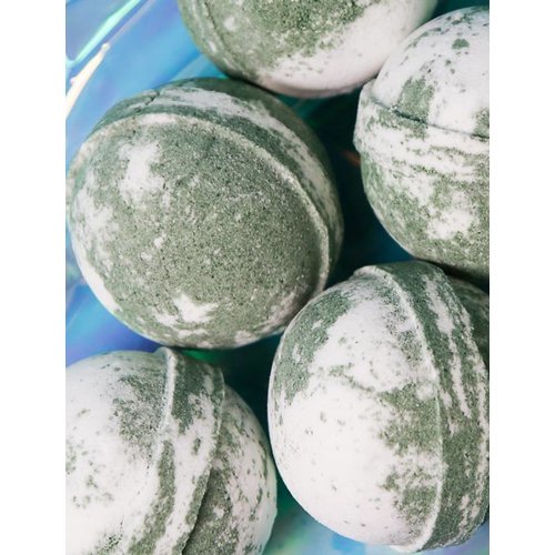 Cocokind Chlorophyll Bath Bomb Cocokind Chlorophyll Bath Bomb