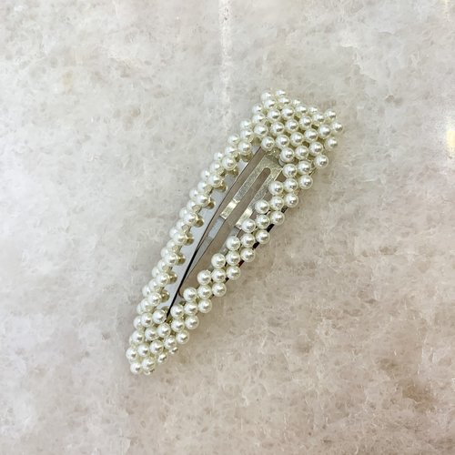 Atelier SYP Pearl Triangle Clip Atelier SYP Pearl Triangle Clip