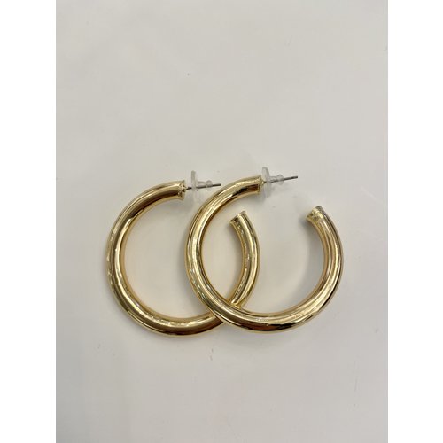 Atelier SYP Vintage Hollow Hoops Atelier SYP Vintage Hollow Hoops