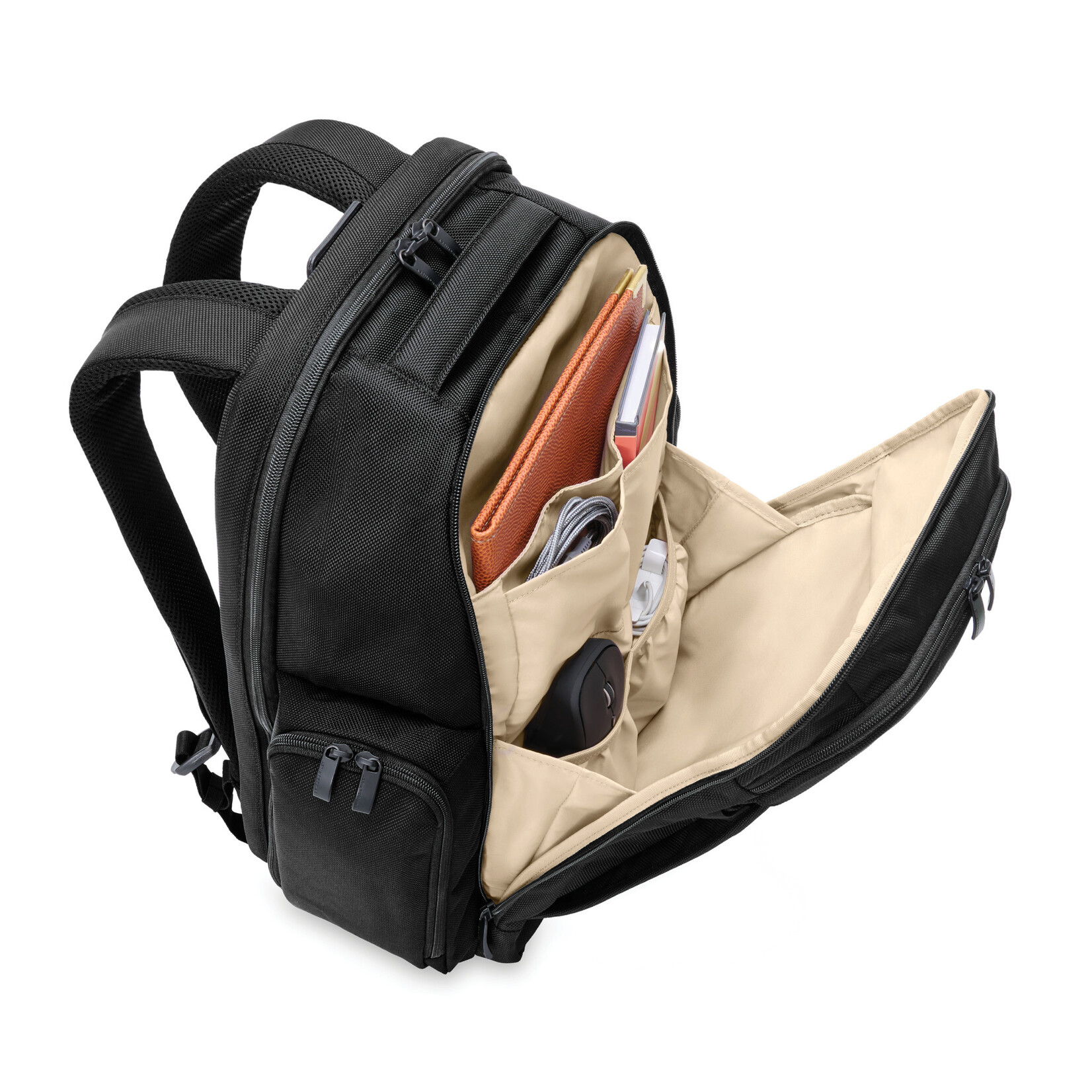 BRIGGS & RILEY BASELINE TRAVELLER BACKPACK