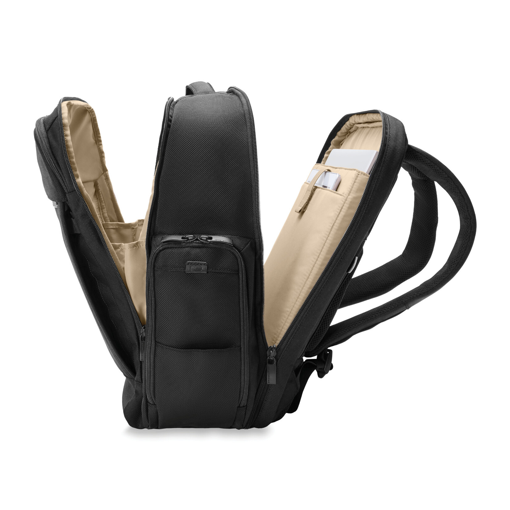 BRIGGS & RILEY BASELINE TRAVELLER BACKPACK