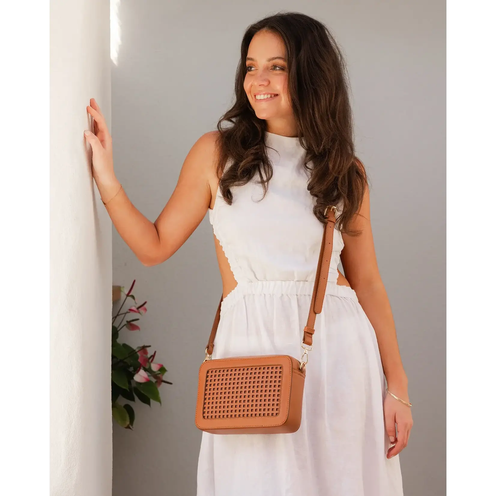 GISELLE CROSSBODY BAG