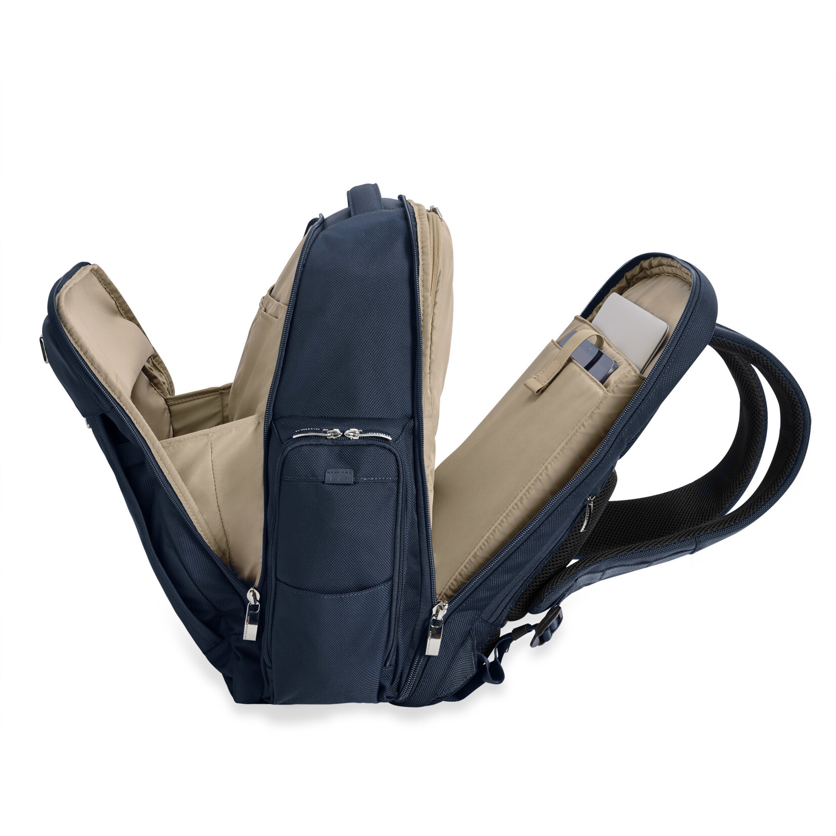 BRIGGS & RILEY BASELINE TRAVELLER BACKPACK