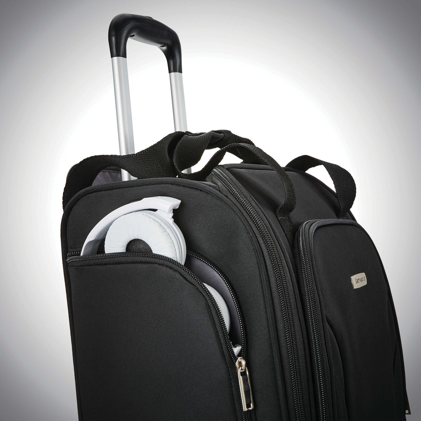 SAMSONITE CANADA SAMSONITE UNDERSEATER WITH USB PORT